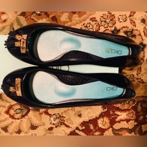 Oka B Ballet in Sapphire. Size 8